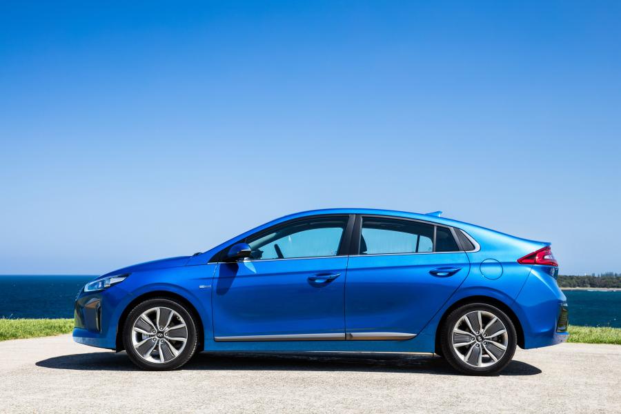  Hyundai IONIQ hybrid (AE) 2018 года  (AU) (фото 27 из 42)
